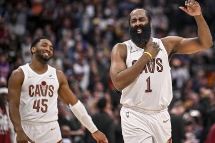 mk体育-拒绝18分大逆转！米切尔轰31+7+4，哈登23投21分，骑士争3不如保4