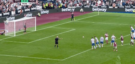 1632063433364065939.gif whu mun 13.gif